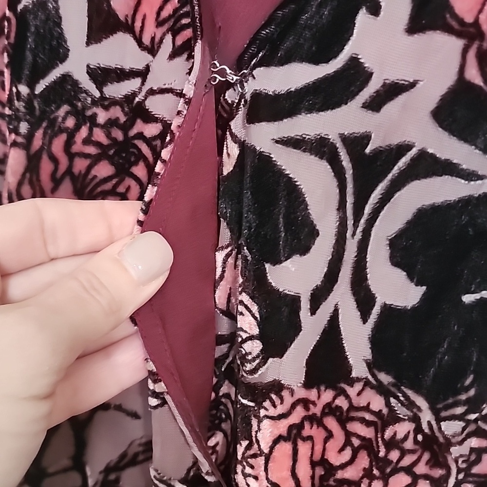 Leith Floral Velvet High Low Dress Size Small​​​ - Picture 5 of 11